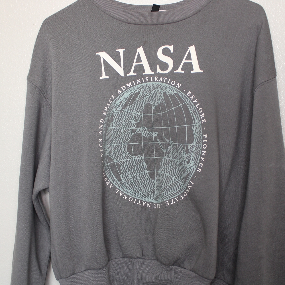 H&M Women's NASA Sweatshirt